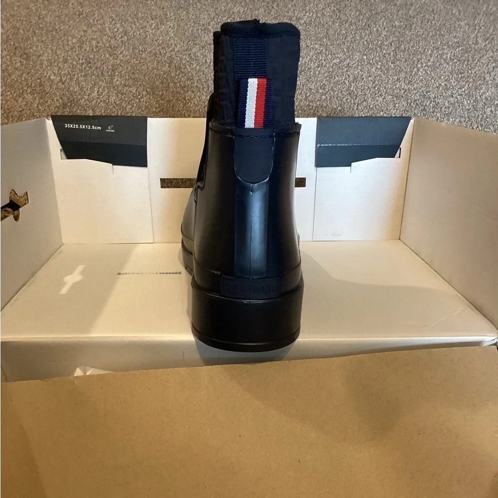 NWT Tommy Hilfiger Dark Blue Blayr Size 10M Rain Boots‎